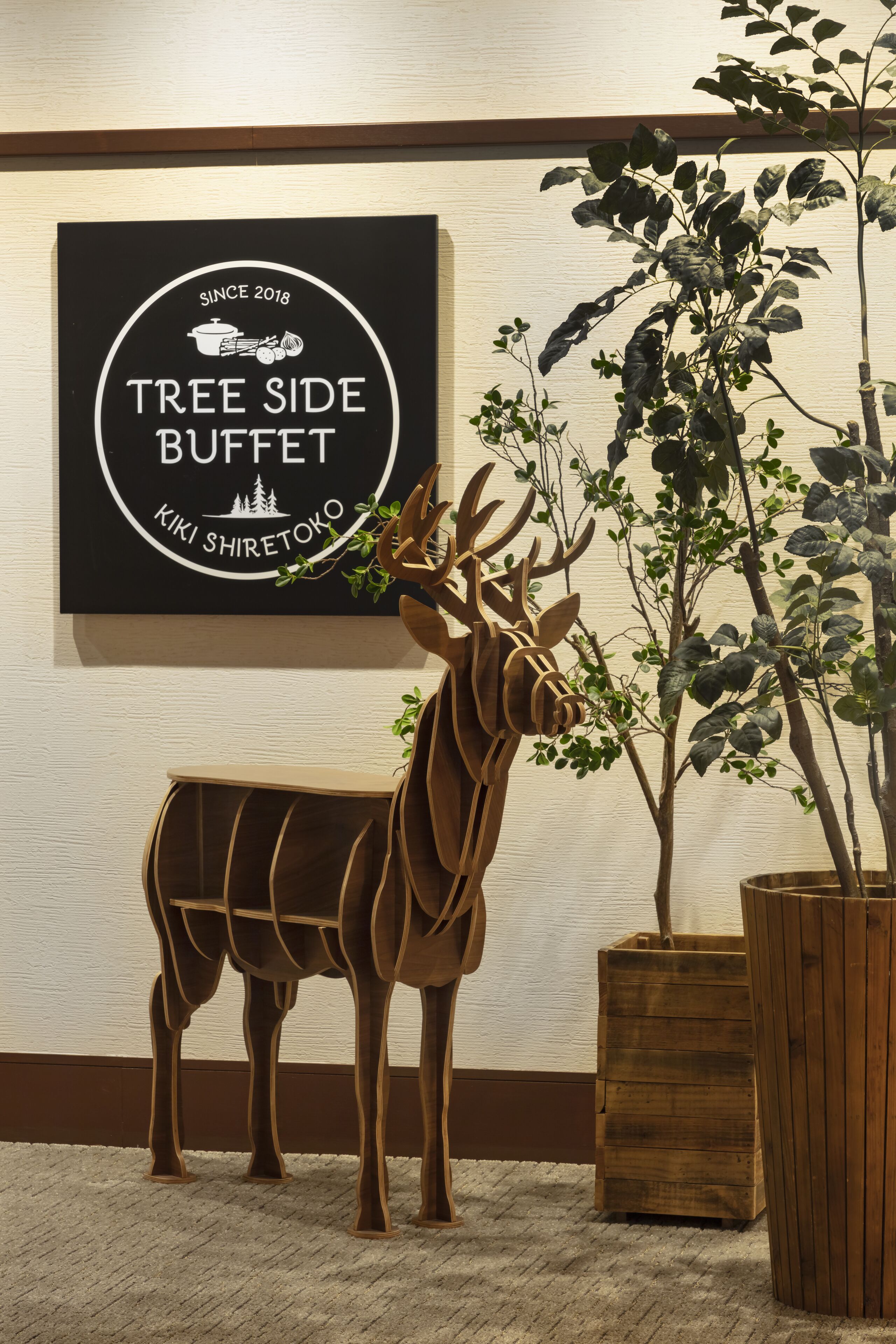 breakfast and dinner served