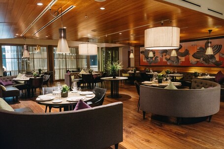 The Ritz Carlton, Toronto - Image 23