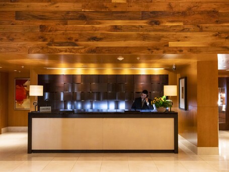 The Ritz Carlton, Toronto - Image 21
