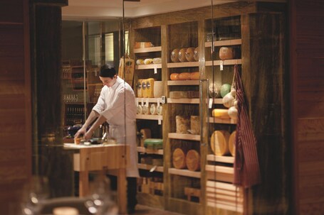 The Ritz Carlton, Toronto - Image 28