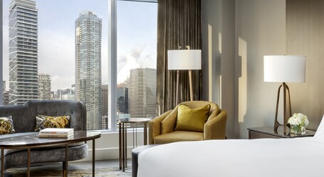 The Ritz Carlton, Toronto - Image 12