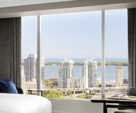 The Ritz Carlton, Toronto - Image 80