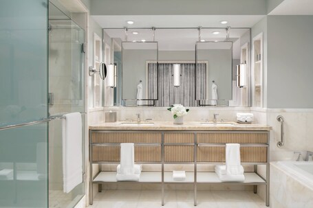 The Ritz Carlton, Toronto - Image 104
