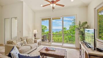 Luxury Villa, 1 Bedroom | Premium bedding, individually decorated, individually furnished, desk