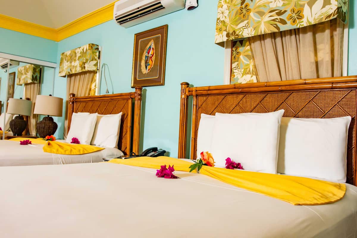 Premium Suite, 2 Queen Beds, Garden View