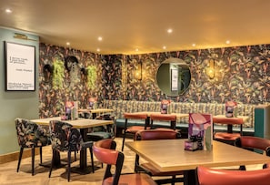 International cuisine - Premier Inn Birmingham Nec/Airport (Birmingham)