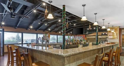 Best Western Plus Raton Hotel