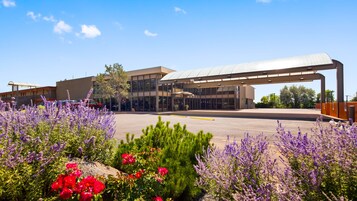 Fachada de la propiedad