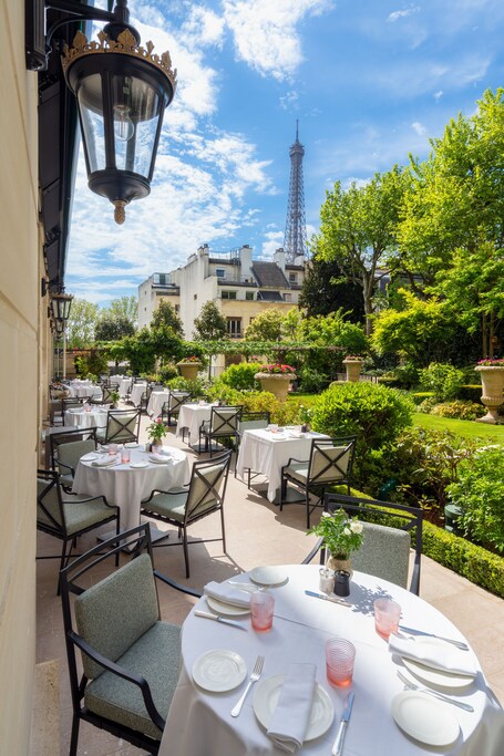 Shangri La Paris - Image 59