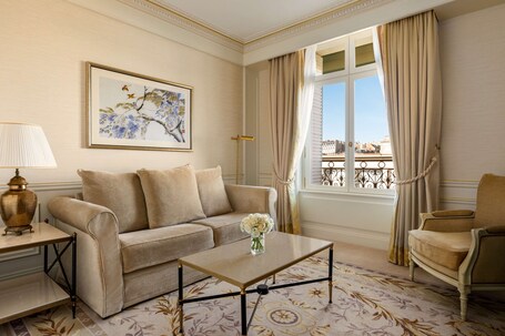 Shangri La Paris - Image 61