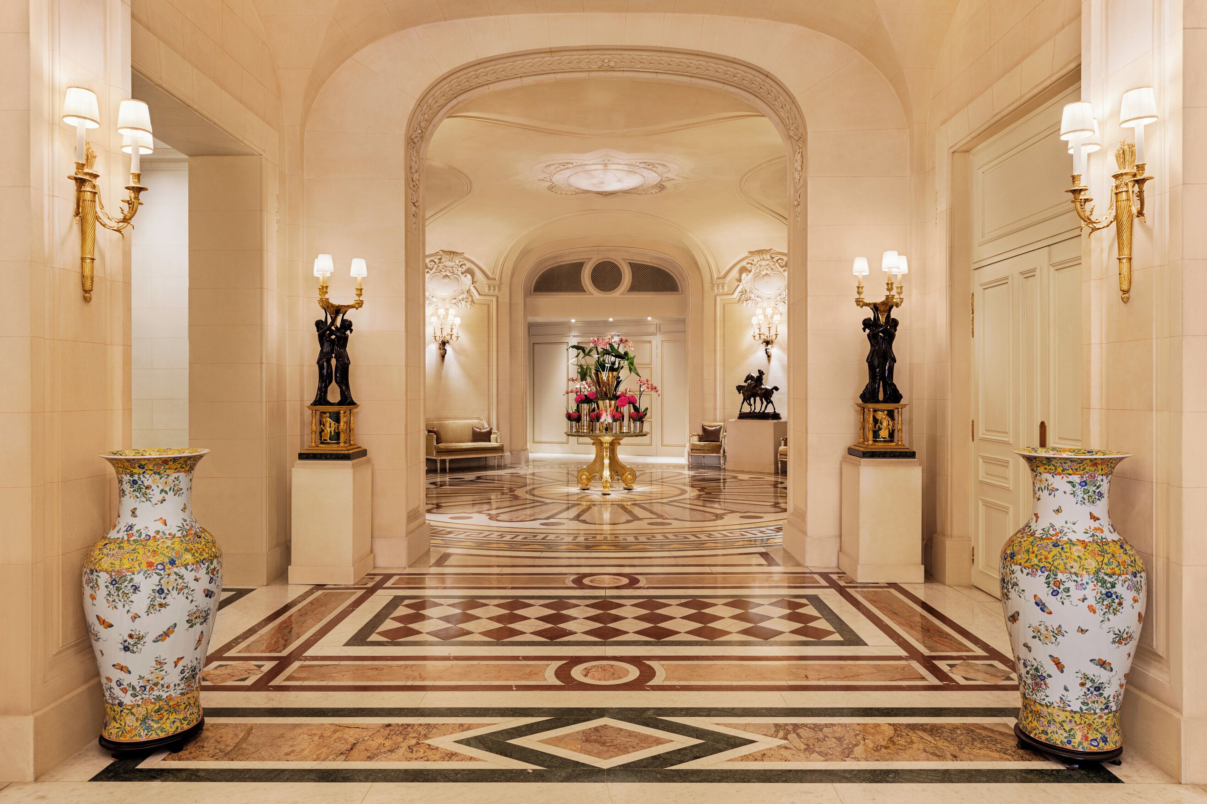 Photo - Shangri-La Paris