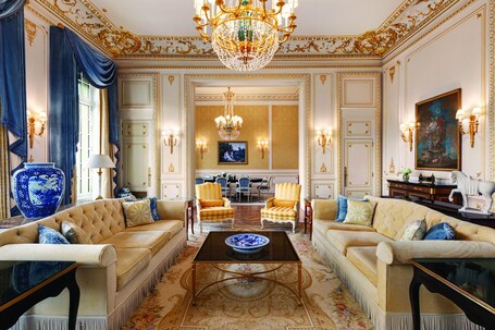 Shangri La Paris - Image 34