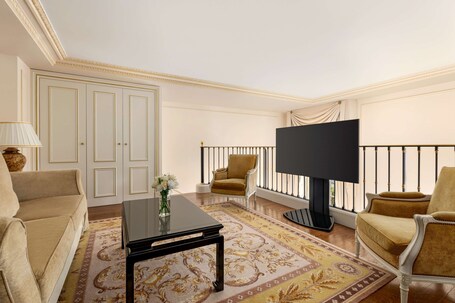 Shangri La Paris - Image 100
