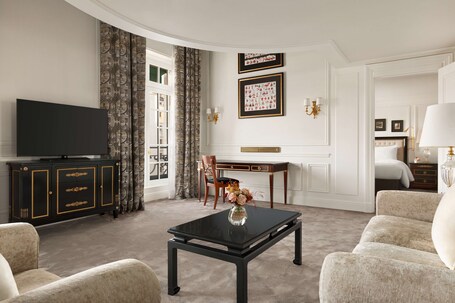 Shangri La Paris - Image 112