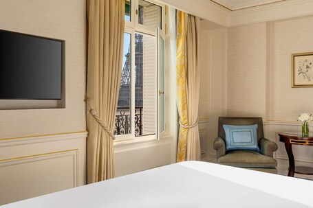 Shangri La Paris - Image 122