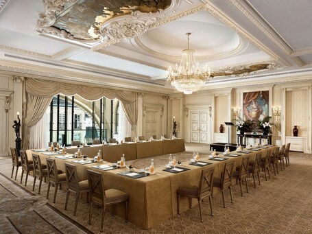 Shangri La Paris - Image 31