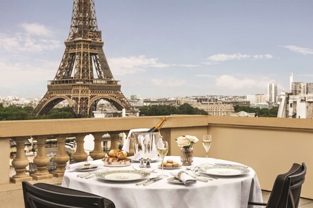 Shangri La Paris - Image 4