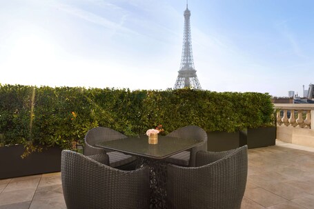 Shangri La Paris - Image 94