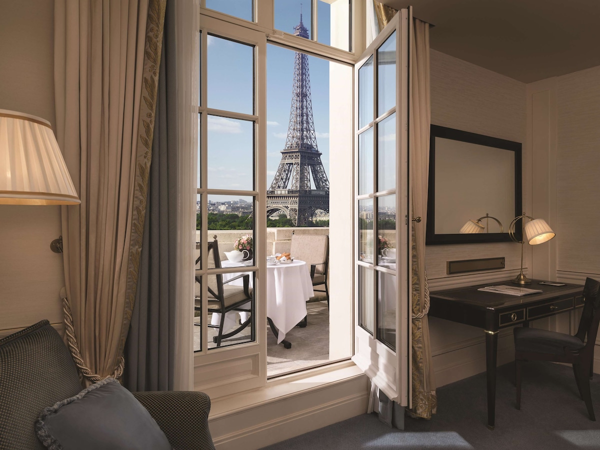 Terrace Eiffel view room king bed | 1 bedroom, Egyptian cotton sheets, premium bedding, down duvets