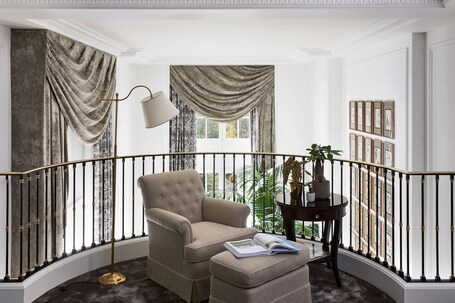 Shangri La Paris - Image 38
