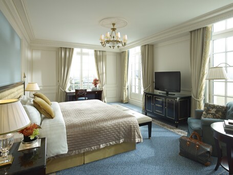 Shangri La Paris - Image 14