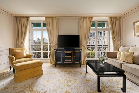Shangri La Paris - Image 76