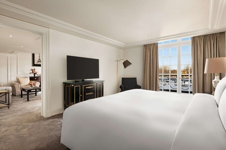 Shangri La Paris - Image 85