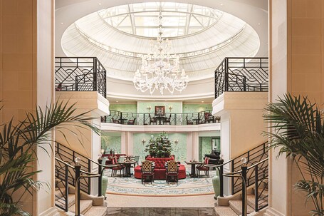 Shangri La Paris - Image 5