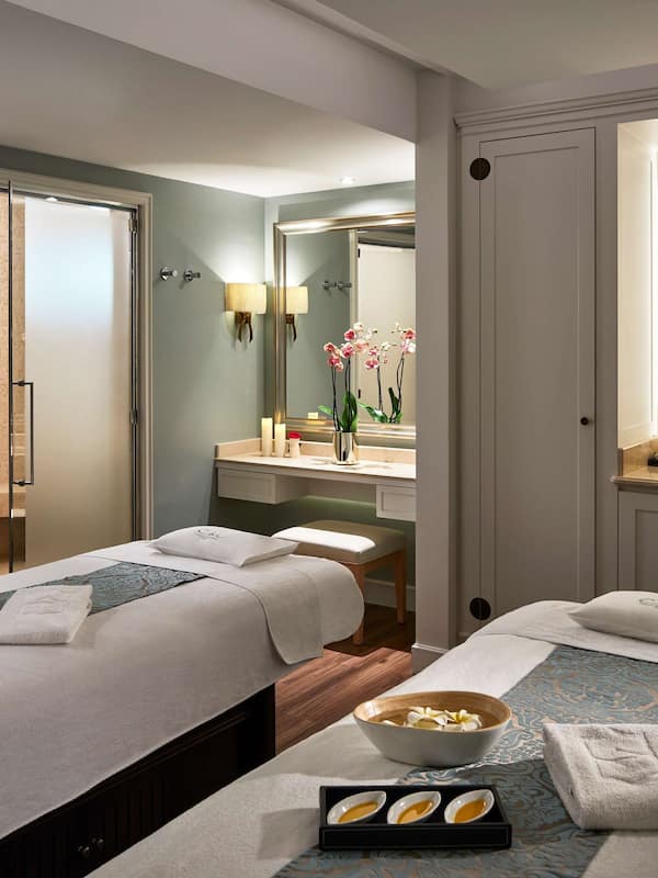 Couples treatment rooms, Turkish bath, body treatments, aromatherapy