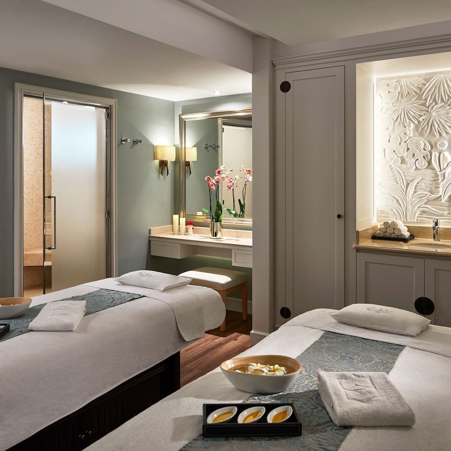 Couples treatment rooms, Turkish bath, body treatments, aromatherapy