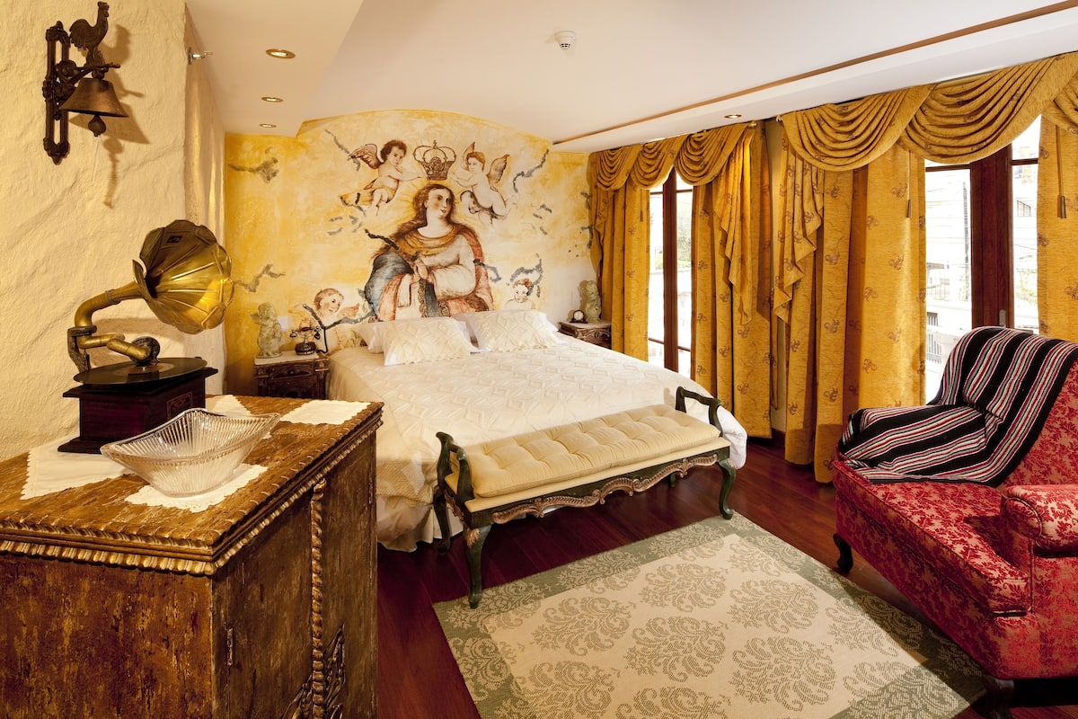 Deluxe Double or Twin Room