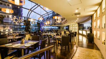 Breakfast, lunch, dinner served; pool views