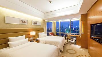 Minibar, in-room safe, desk, blackout curtains
