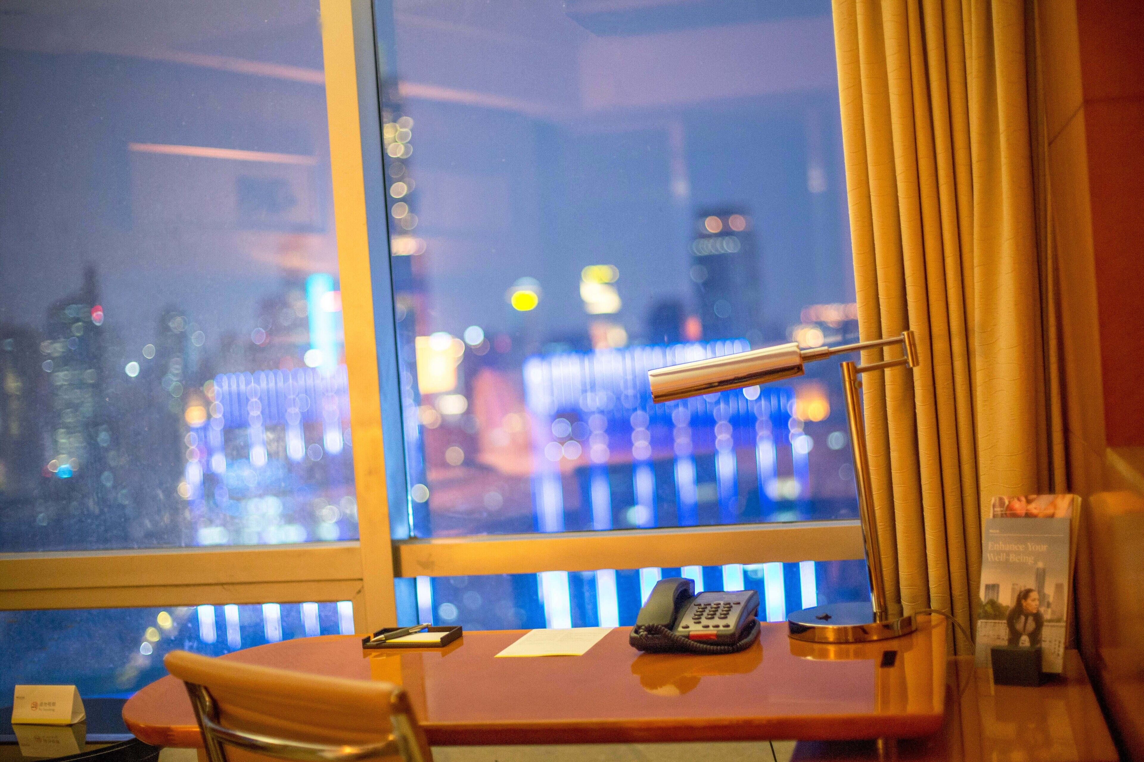 premium bedding, down duvets, minibar, in-room safe