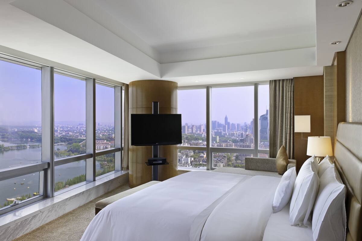 Minibar, in-room safe, desk, blackout curtains