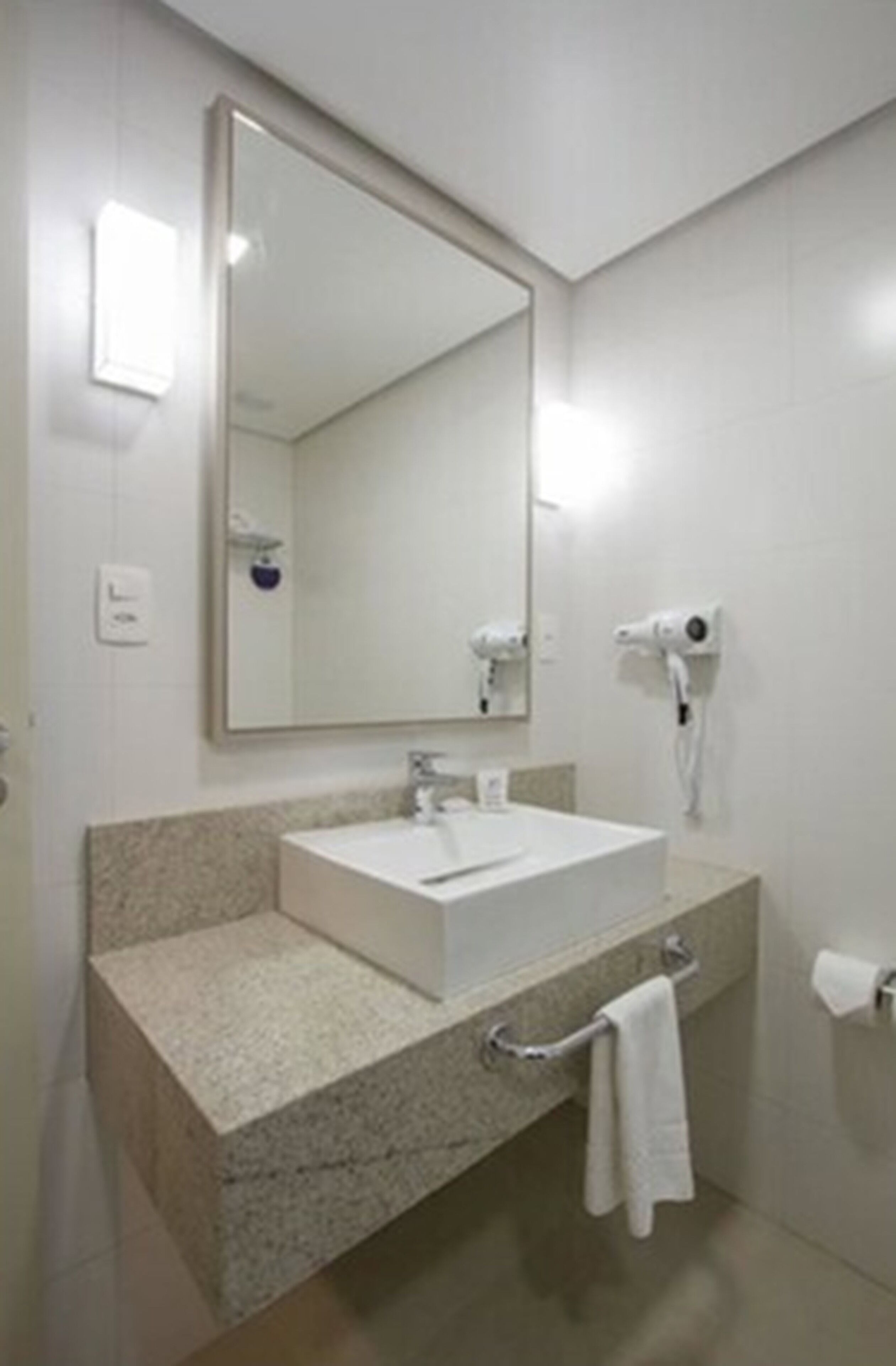 superior double room | bathroom | shower, free toiletries, hair dryer, towels