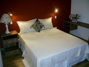 1 Schlafzimmer, Minibar, Zimmersafe, individuell dekoriert
