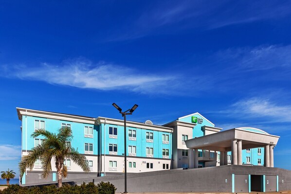 Exterior - Holiday Inn Express & Suites Port Lavaca by IHG (Port Lavaca)