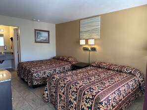 Superior Room, 2 Queen Beds | Desk, blackout drapes, WiFi, bed sheets - Sea Palace Motel (Seaside Heights)