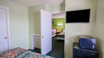 3 Queen Beds Smoking | Strykjärn/strykbräda, barnsängar, gratis wi-fi och sängkläder