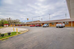 Estacionamiento gratis, valet parking gratis