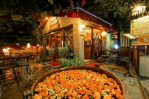 Coffee shop - Hotel Manang (Kathmandu)