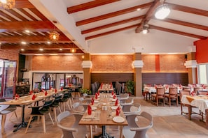 Restaurant - Hotel Manang (Kathmandu)