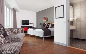Family Room (Standard) | Premium bedding, pillowtop beds, in-room safe, desk - Scandic Stavanger Forus (Stavanger)
