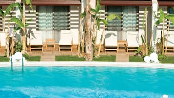 Indoor pool, 2 outdoor pools, pool umbrellas