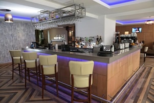 2 bares, bar de cocktails