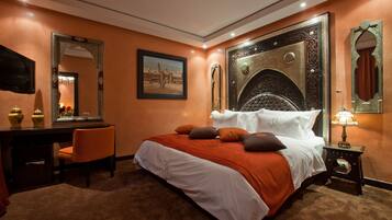 Hypo-allergenic bedding, memory foam beds, minibar, in-room safe