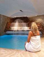 Indendørs pool