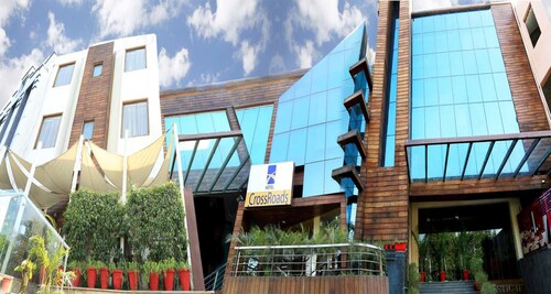 Hotel Crossroads
