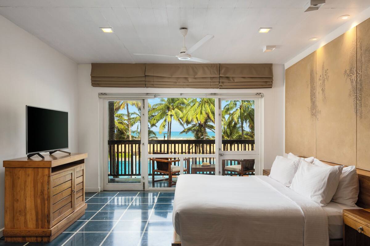 1 bedroom, premium bedding, minibar, in-room safe